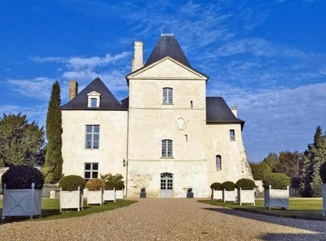 Chateau De Charge Hotel Tours Zewnętrze zdjęcie