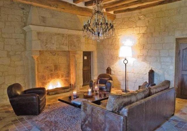 Chateau De Charge Hotel Tours Zewnętrze zdjęcie
