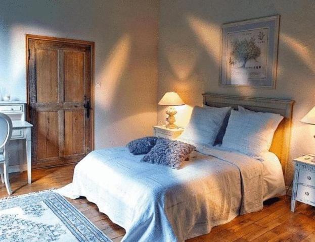 Chateau De Charge Hotel Tours Zewnętrze zdjęcie