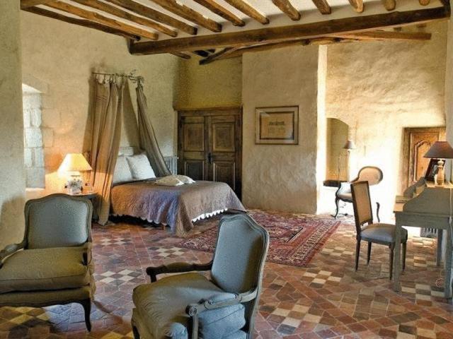 Chateau De Charge Hotel Tours Zewnętrze zdjęcie